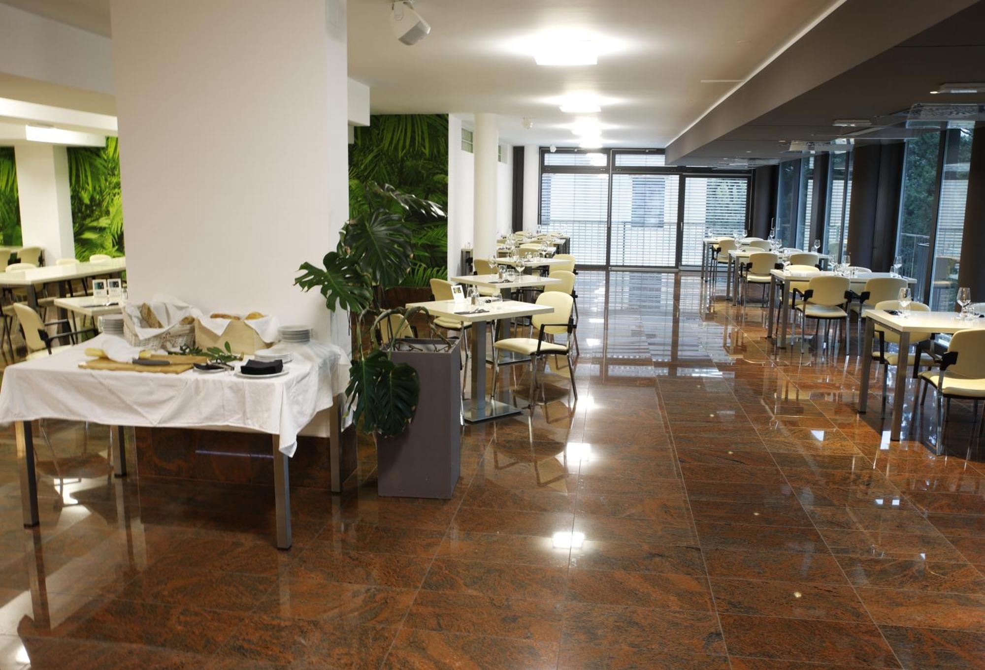 Floramare Health Resort อิซอลา ภายนอก รูปภาพ